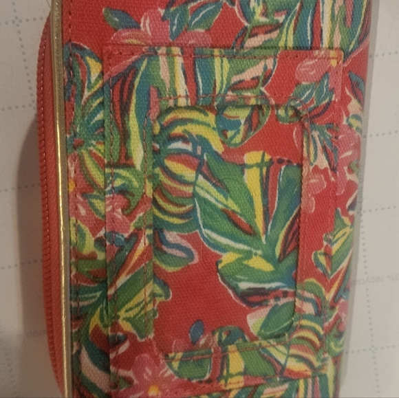 Lilly Pulitzer wristlet - Picture 3 of 4